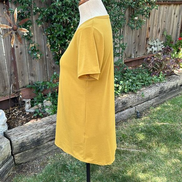 LuLaRoe Classic T Solid Mustard Yellow Lightweight Short Sleeve T-shirt Small - Picture 5 of 7